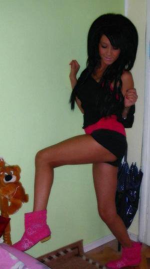 Desirae (23), New York | Casual Encounters and Chat