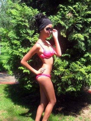 Alyssa (26) in Missouri | Local Adult Woman