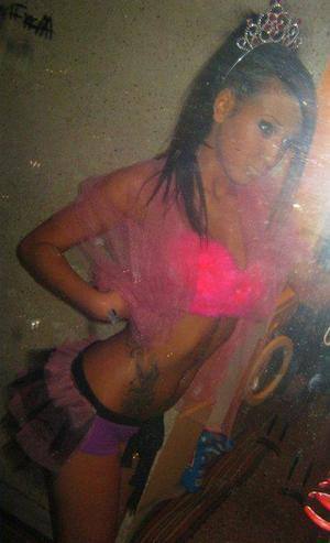 Photo of Alanna (26) from St. Louis, MO dating profile