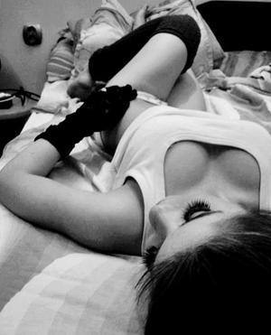 Photo of Charlotte, 22, adult dating profile from Lake Barrington, IL