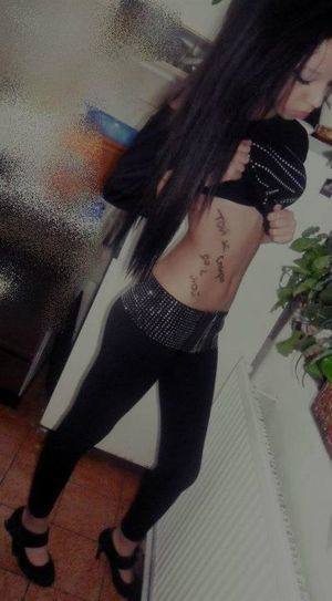 Meet Genesis (18) from Nevada | Local Dating Profile