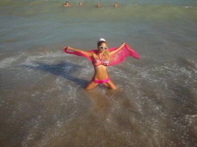 Dahlia, 24, Pennsylvania | Nearby Adult Singles