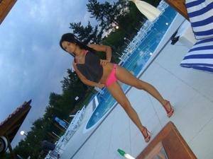 Meet Giovanna (22) from Alabama | Local Dating Profile