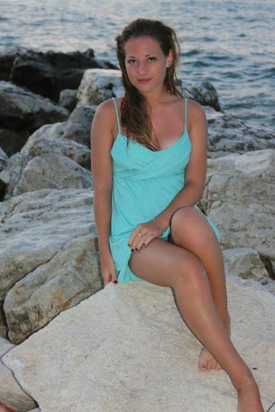 Chat with Katlynn (26) | Idaho Local Women