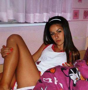 Cecelia, 20, California | Nearby Adult Singles