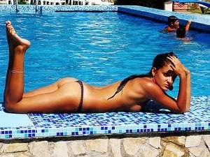 Meet Denise (27) from California | Local Dating Profile