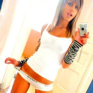 Juliette (24) in New York | Local Adult Woman