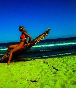 Sally, 23, California | Nearby Adult Singles