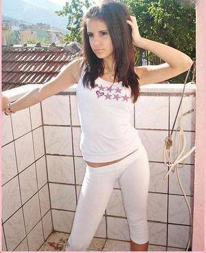 Corinne, 22, California | Nearby Adult Singles