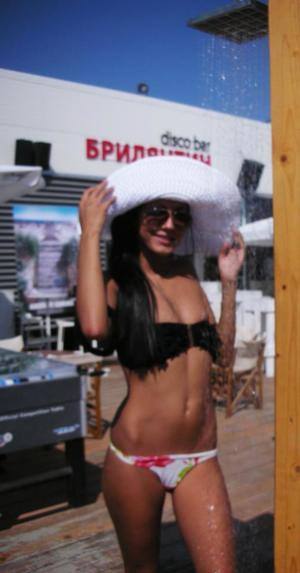 Chat with Ellie (19) | Missouri Local Women