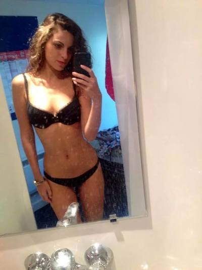 Meet Holly (20) from Texas | Local Dating Profile