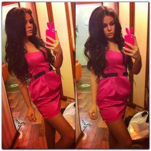 Meet Emilee (22) from California | Local Dating Profile