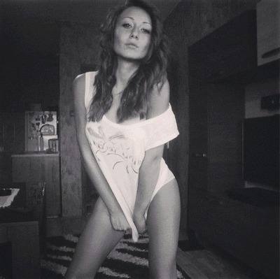 Meet Tabitha (28) from California | Local Dating Profile