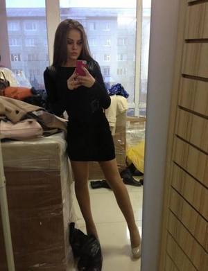 Meet Sydney (26) from California | Local Dating Profile