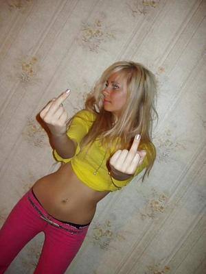 Chat with Giana (25) | California Local Women