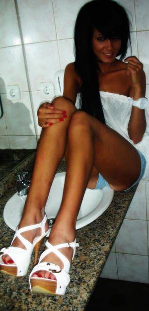 Meet Paige (28) from California | Local Dating Profile