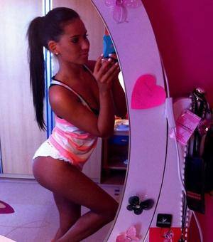 Meet Natalie (26) from North Carolina | Local Dating Profile