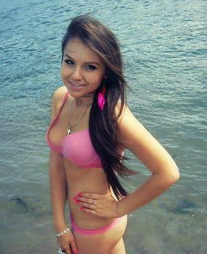 Chat with Lillian (22) | South Carolina Local Women