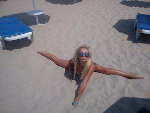 Joselyn (24) in California | Local Adult Woman