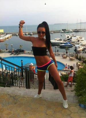 Helen (19) in British Colombia | Local Adult Woman