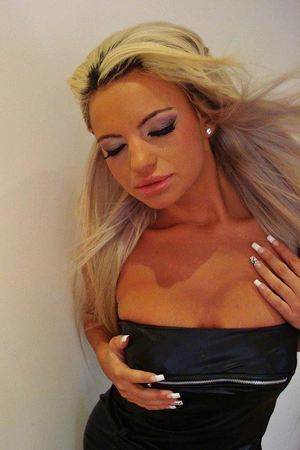 Hollie, 24, profile image for Oklahoma dating page