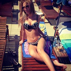 Shreya (24) in Ohio | Local Adult Woman