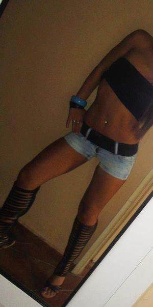 Photo of Haylee (22) from Warren, MI dating profile