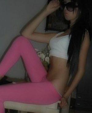 Aryana (21) in Ohio | Local Adult Woman