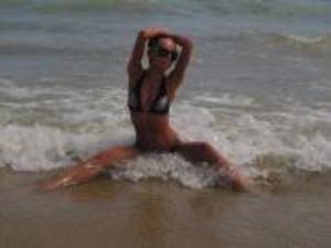 Eva is a cheater looking for a guy like you!
