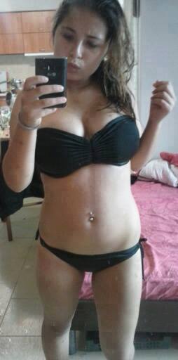 Meet local singles like Shayna from Illinois who want to fuck tonight