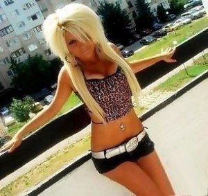 Madeline from New York is looking for adult webcam chat