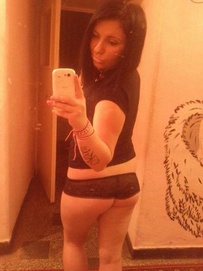 Latasha from Mount Hope, Kansas is interested in nsa sex with a nice, young man