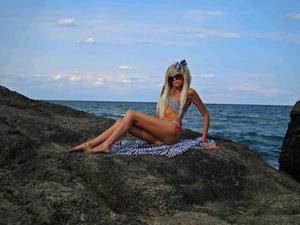Hailey is a cheater looking for a guy like you!