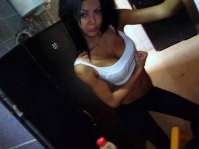 Meet local singles like Oleta from Fircrest, Washington who want to fuck tonight