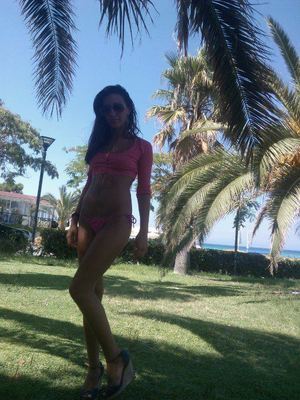 Meet local singles like Aliya from Kentucky who want to fuck tonight