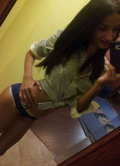 Kayla is a cheater looking for a guy like you!