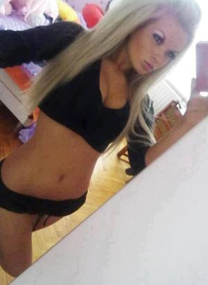 Looking for local cheaters? Take Nathalie from Minnesota home with you