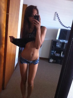 Reva from  is interested in nsa sex with a nice, young man