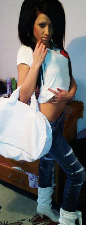 Looking for local cheaters? Take Beatriz from North Carolina home with you