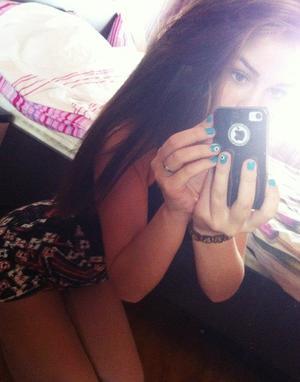 Looking for girls down to fuck? Mia from North Carolina is your girl
