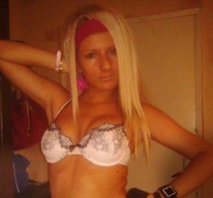 Looking for local cheaters? Take Cara from Florida home with you