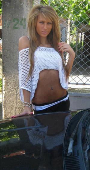 Finding a fuck buddy like Danna from California has never been easier