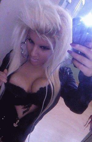 Aspen is a cheater looking for a guy like you!