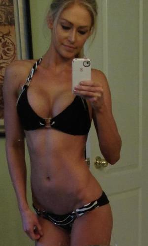 Tiffani from Nebraska is looking for adult webcam chat