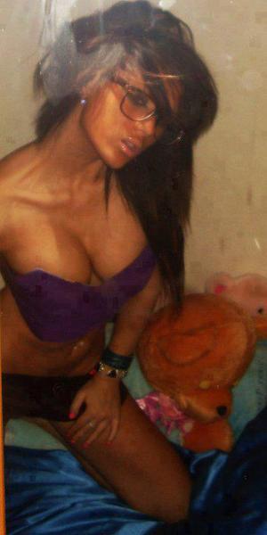 Looking for local cheaters? Take Amelie from North Carolina home with you