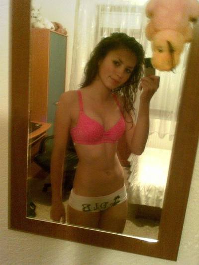 Vivian from Florida is interested in nsa sex with a nice, young man