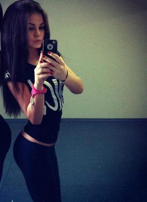 Lacy is a cheater looking for a guy like you!