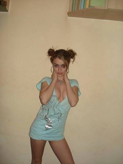 Taryn from Minnesota is interested in nsa sex with a nice, young man