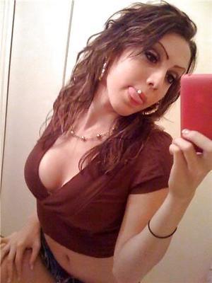 Ofelia from Jamesport, Missouri is interested in nsa sex with a nice, young man