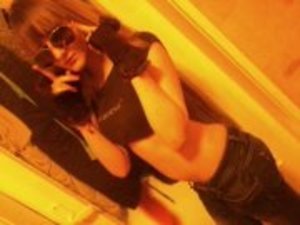 Meet local singles like Lyric from California who want to fuck tonight
